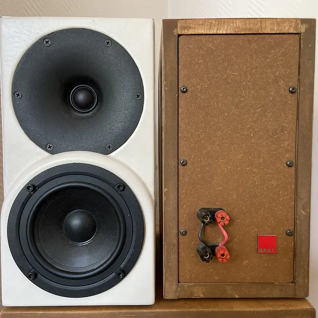 Bild von 2-Way Bookshelf Speaker